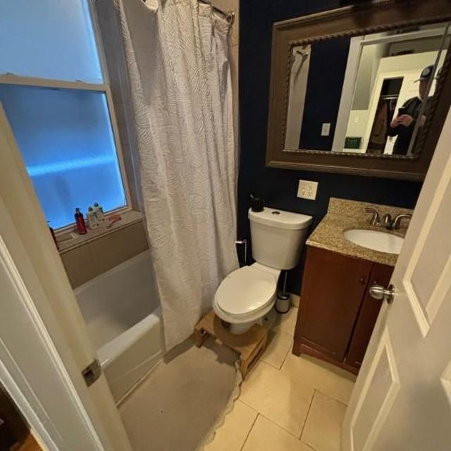 1846 W. 18th St.: After · bath