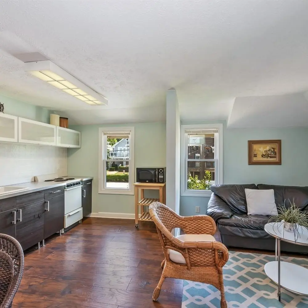 310 Colfax Ave.: Before · upstairs unit, 2019 listing